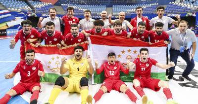 Сборная Таджикистана по футзалу вышла в четвертьфинал Кубка Азии-2022 - dialog.tj - Таджикистан - Туркмения