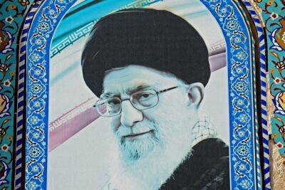 Хаменеи обвиняет Израиль в организации беспорядков в Иране - news.israelinfo.co.il - США - Израиль - Германия - Франция - Иран - Испания - Дания - Тегеран