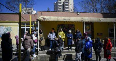Нехватка средств: в Болгарии перестали бесплатно кормить украинских беженцев - focus.ua - Украина - Болгария - Отели
