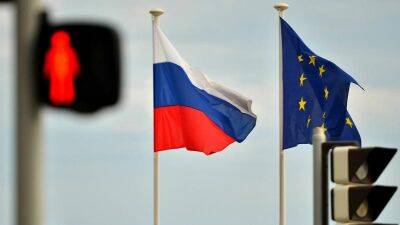 Владимир Путин - В ЕС начали подготовку девятого пакета санкций против РФ — Politico - minfin.com.ua - Россия - США - Украина - Австралия - Эстония - Польша - Литва - Латвия - Ляйен