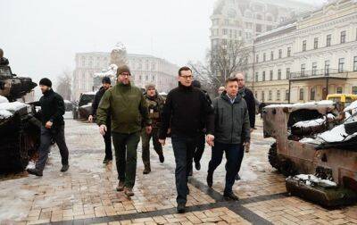 Матеуш Моравецкий - Премьер Польши прибыл с визитом в Киев - korrespondent - Россия - Украина - Киев - Польша - Премьер-Министр