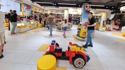 В Бен-Гурионе открылся магазин LEGO: выгодно ли там покупать - vesty.co.il - Израиль - Тель-Авив - Дания