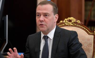 Владимир Путин - Дмитрий Медведев - Медведев: Приток мигрантов в Россию вырос на треть с 2020 по 2021 год - nazaccent.ru - Россия