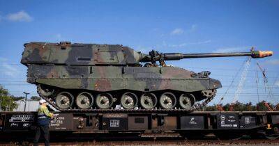 Жозеп Боррель - ЕС выделит дополнительные €500 млн на оружие Украине: танки и артиллерию - focus.ua - Россия - Украина - Ес