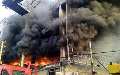 Нарендра Моди - В результате пожара в Дели погибли 27 человек - korrespondent - Украина - Николаев - Индия - Нью-Дели