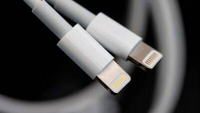 Apple откажется от разъема Lightning в пользу USB-C — СМИ - minfin.com.ua - Украина