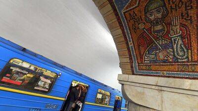 Во время воздушной тревоги людей будут пускать в киевское метро бесплатно - nv.ua - Россия - Украина - Киев