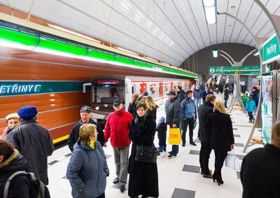 В связи с предрождественской суетой Прага усилит работу метро - vinegret.cz - Чехия - Прага
