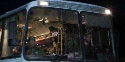 Alexander Ermochenko - Автобусы с защитниками Мариуполя выехали с Азовстали — Reuters - nv.ua - Украина - Мариуполь - Reuters - Facebook