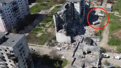 Мариуполь: оккупанты пригоняют "гуманитарку", а затем в этих грузовиках вывозят трупы - pravda.com.ua - Украина - Мариуполь