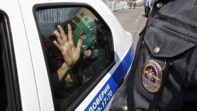 Полицейских из Екатеринбурга вновь приговорили к реальным срокам - svoboda.org - Казахстан - Екатеринбург