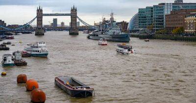 Впервые в истории: в Британии пересох исток реки Темза из-за сильной жары (фото) - focus.ua - Украина - Англия - Португалия