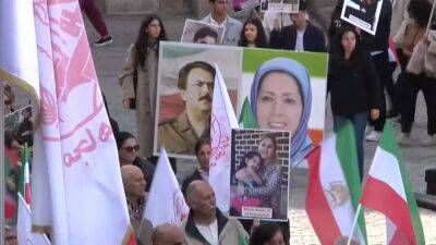 Протесты иранцев в европейских столицах - ru.euronews.com - Франция - Париж - Швеция - Иран - Тегеран - Стокгольм