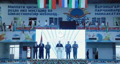 В Таджикистане проходит 4-й международный турнир по плаванию - dialog.tj - Таджикистан - Согдийская обл.